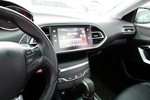 标致308S2015款1.2T 自动劲驰版