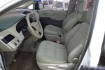 丰田Sienna2011款2.7L 两驱自动型