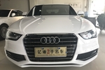 奥迪A4L2016款35 TFSI 典藏版 S line舒适型