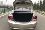 现代瑞纳三厢2010款1.4L 自动豪华型GLS 