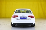 奥迪A4L2015款35 TFSI 自动标准型