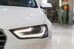 奥迪A4L2013款35 TFSI 自动舒适型