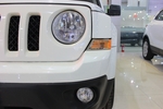 Jeep自由客2014款2.4L 豪华导航版