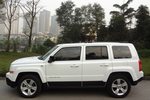 Jeep自由客2015款2.0L运动版