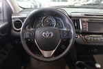 丰田RAV42015款2.0L CVT四驱新锐版