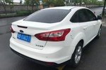 福特福克斯三厢2012款1.6L 自动尊贵型