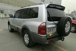 三菱帕杰罗V772004款3.0i GLS (手自一体四驱)