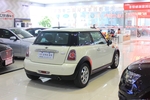 MINIMINI2012款1.6L ONE Baker Street 