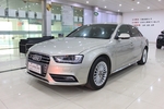 奥迪A4L2016款35 TFSI 典藏版 S line舒适型