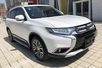 三菱欧蓝德2018款2.0L 两驱荣耀版 5座