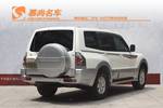 三菱帕杰罗2011款3.0L GLS 自动 四驱