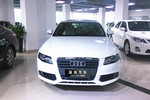 奥迪A4L2012款2.0TFSI 标准型