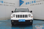 Jeep自由客2013款2.4L 炫黑运动版