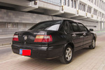 大众桑塔纳2006款1.8 GLi 手动全选型