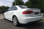 奥迪A4L2013款40 TFSI quattro个性运动型