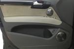 奥迪Q72010款3.6FSI quattro 舒适型 点击看大图