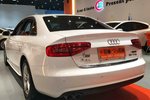 奥迪A4L2015款35 TFSI 自动舒适型