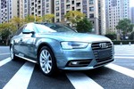 奥迪A4L2013款35 TFSI 自动豪华型