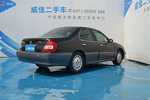 日产蓝鸟2004款03款 2.0i III GLA 尊贵型 手动五速