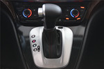 哈弗H62013款升级版 2.4L 自动两驱尊贵型