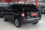 Jeep指南者2013款2.4L 四驱豪华版