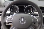 奔驰M级2015款ML320 4MATIC