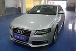 奥迪A4L2011款2.0TFSI 标准型