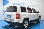 Jeep自由客2013款2.4L 豪华导航版