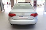 奥迪A4L2009款2.0TFSI 标准型