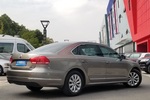 大众帕萨特2012款1.8TSI DSG尊荣版