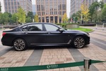 宝马7系2017款M760Li xDrive 卓越奢华版