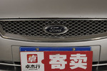 福特福克斯三厢2005款2.0L 自动豪华型