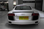 奥迪R82011款Spyder 5.2 FSI quattro