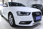 奥迪A4L2013款35 TFSI(2.0T)自动舒适型