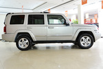 Jeep指挥官2007款5.7 自动四驱