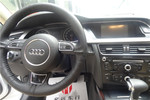 奥迪A4L2013款35 TFSI(2.0T)自动舒适型