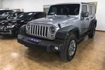 Jeep牧马人四门版2015款3.6L 罗宾汉 舒享版