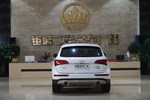 奥迪Q52016款40 TFSI 技术型