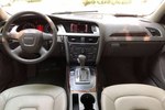 奥迪A4L2009款2.0TFSI 标准型