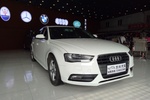 奥迪A4L2013款35 TFSI 自动标准型