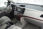 丰田Sienna2011款3.5L 四驱自动型