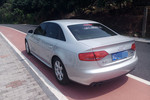 奥迪A4L2011款2.0TFSI 标准型