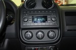 Jeep自由客2012款2.4 运动版