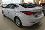 现代朗动2016款1.6L 自动尊贵型