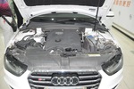 奥迪A4L2013款40 TFSI quattro个性运动型