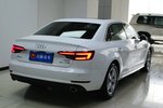 奥迪A4L2017款40TFSI 时尚型