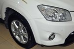 丰田RAV42011款2.4L 自动四驱豪华版 