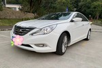 现代索纳塔八2011款2.0L 自动至尊版