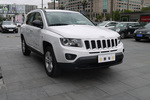 Jeep指南者2014款改款 2.0L 两驱进取版