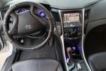 现代索纳塔八2011款2.0L 自动至尊版